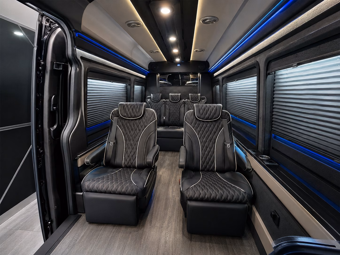 southjordancharterbusservices com will help you find corporate airport shuttle service in south jordan