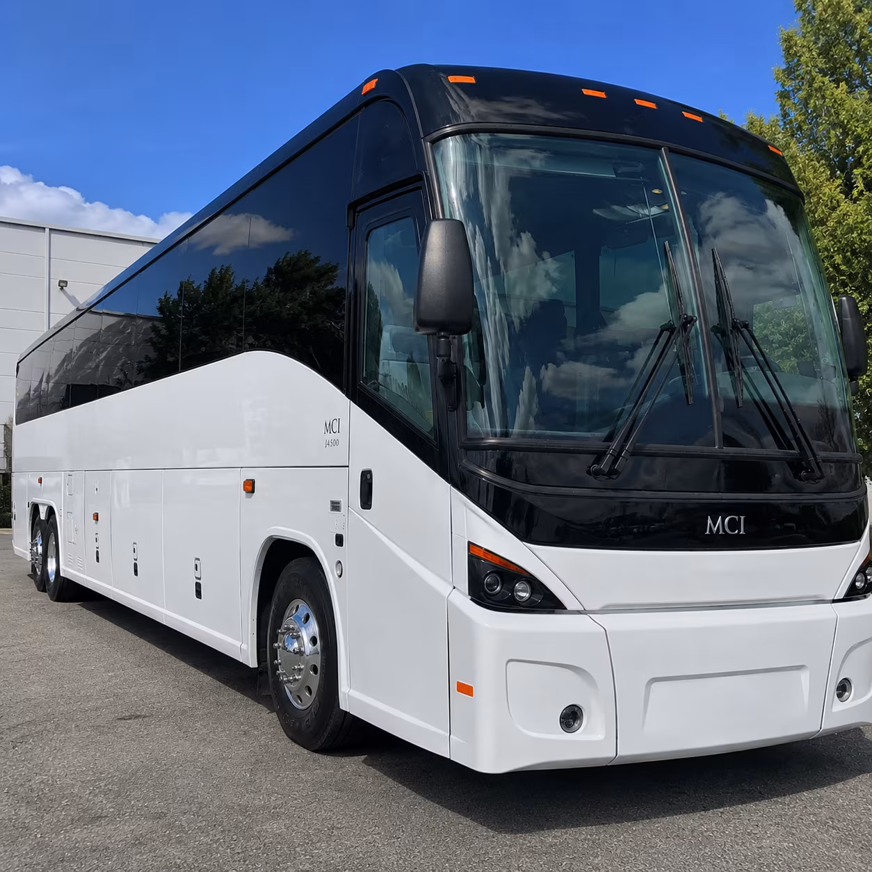 trax and frontrunner connection shuttles for south jordan employees